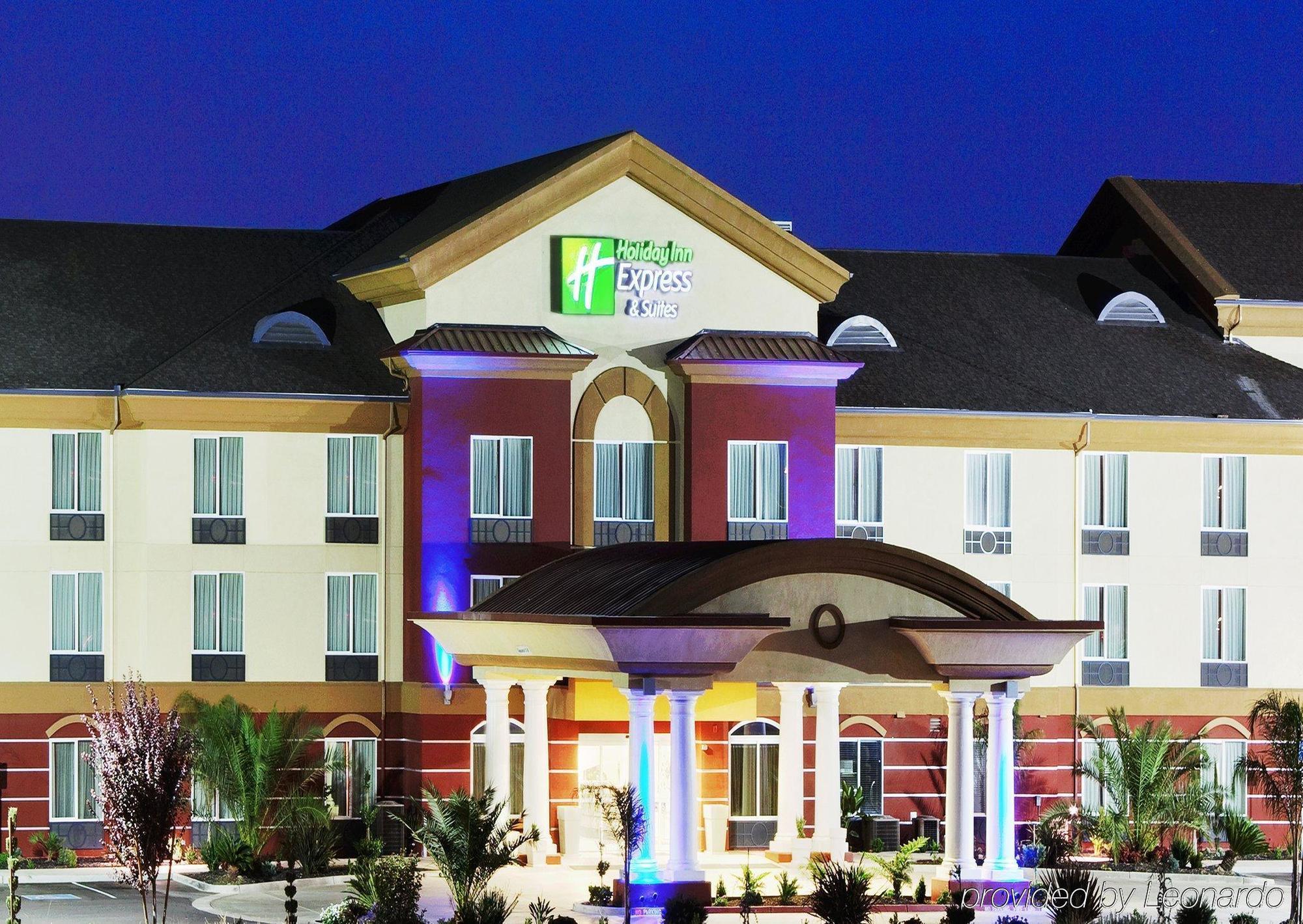 Holiday Inn Express & Suites Yosemite Park Area By Ihg Chowchilla Exterior photo
